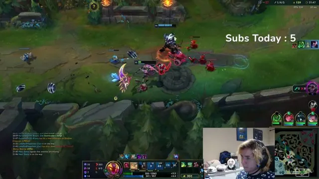 KarasMai's stream on 22 October 2026